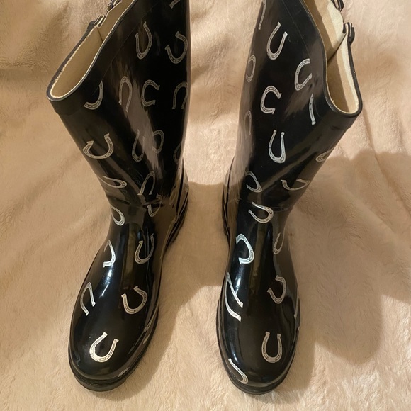 Chooka Rain Boots - Picture 1 of 7